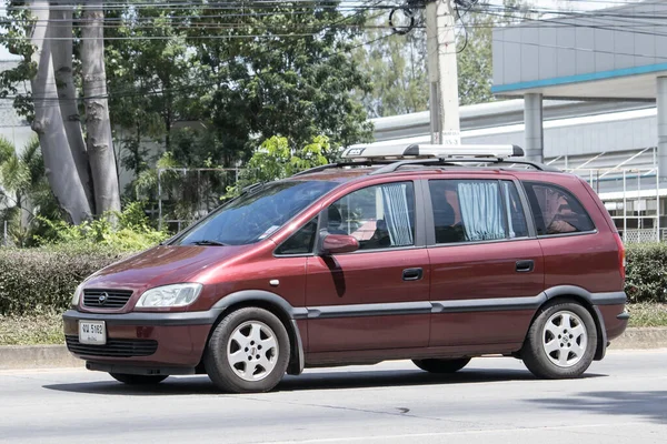 Chiangmai Tailândia Julho 2023 Soldado Opel Sintra Van Foto Estrada — Fotografia de Stock
