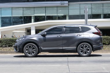 Chiang Mai, Tayland-8 Ocak 2018: özel araba Honda Crv şehir Suv araba. Yol no.1001 Chiangmai şehir merkezine 8 km.