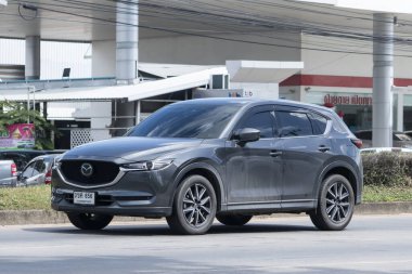 Chiang Mai, Tayland-12 Aralık 2017: özel otomobil, Mazda Cx-5, cx5. Yol no.1001, Chiangmai iş alanı 8 km.