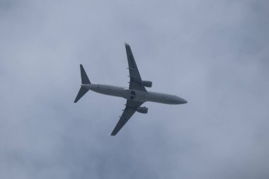 Chiangmai, Tayland - 22 Ağustos 2023: B-1775 Boeing 737-800 Çin Doğu Havayolları. Chiangmai Havaalanı 'ndan Şangay' a kalkış..