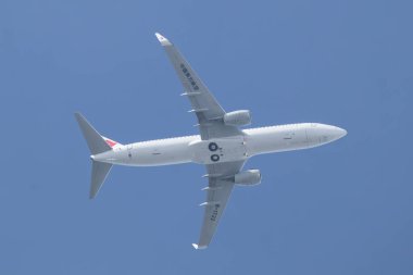 Chiangmai, Tayland - 28 Ekim 2023: B-1772 Boeing 737-800 Çin Doğu Havayolları. Chiangmai Havaalanı 'ndan Şangay' a kalkış..