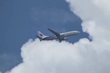 Chiangmai, Tayland - 19 Temmuz 2024: 9M-MXE Boeing 737-800 Malezya Havayolları. Chiangmai Havaalanı 'ndan Kuala Lumpur' a hareket edin..
