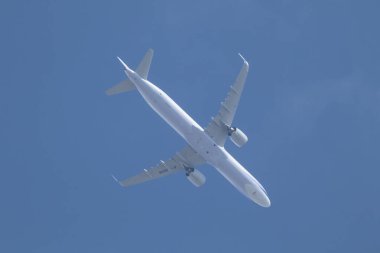 Chiangmai, Tayland - 23 Aralık 2023: B-18106 Airbus A321 Çin Havayolları. Chiangmai Havaalanı 'ndan Taipei Tayvan' a kalkış..