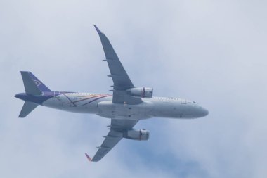 Chiangmai, Tayland - 30 Ocak 2024: HS-TXS Airbus A320-200 Thai Smile Airway. Chiangmai havaalanından Bangkok Suvarnabhumi 'ye hareket et..