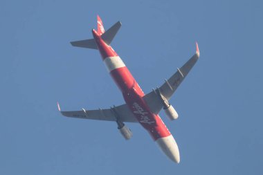 Chiangmai, Tayland - 8 Şubat 2024: HS-BBF Airbus A320-200 Thai Airasia. Chiangmai Havaalanı 'ndan Phuket' e hareket edin..