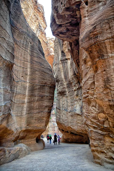 Paseo Hasta Patrimonio Humanidad Una Antigua Ciudad Petra Foto Alta — Foto de Stock