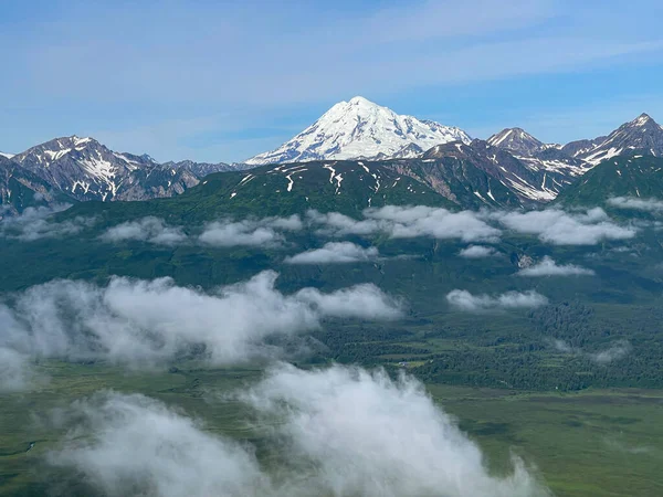 Редукований Вулкан Гора Повторюю Вулкани Озера Кларк Аляска Високоякісна Фотографія — стокове фото