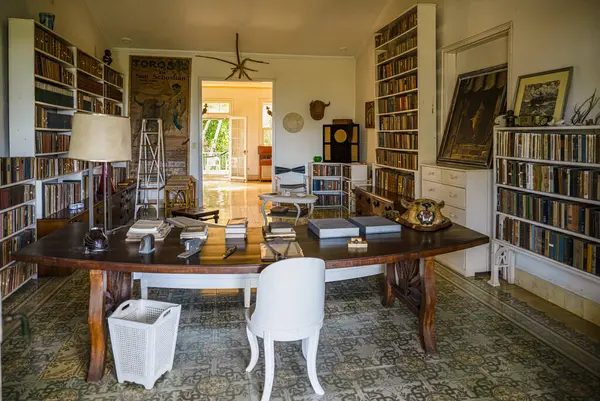 Ernest Hemingways Huis Cuba Bewaard Gebleven Alsof Hij Nog Woonde — Stockfoto