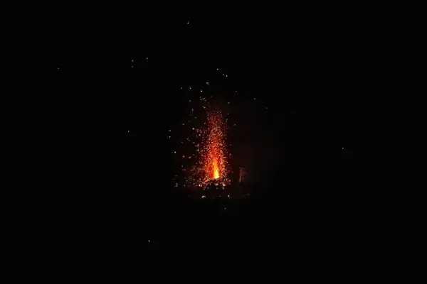 Stromboli İtalya 'nın dört aktif yanardağından biri olan Stromboli Dağı' nın bulunduğu Sicilya 'nın kuzey kıyısında bir adadır. Yüksek kalite fotoğraf