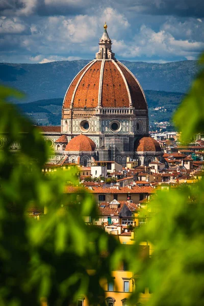 Brunelleschi Dome Seen City Florence Closeup View Dome Hidden Some — Stock Photo, Image