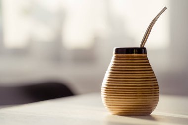 Kapalı Masadaki Yerba Mate