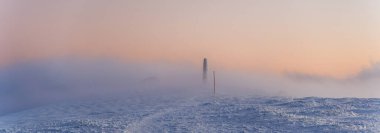 Bieszczady 'deki Minimalist Kış Manzarası, Wielka Rawka