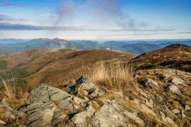 Bieszczady 'deki Bukowe Berdo üzerinden Tarnica' ya giden patika.