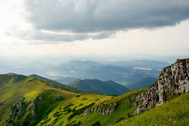 Hleb 'den Mala Fatra' nın Altın Saat Panoraması