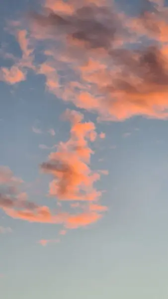 Génova Italia Enero 2023 Cielo Dramático Con Nubes Anaranjadas Sobre —  Fotos de Stock