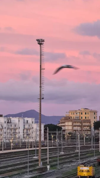 Genova Italia Ianuarie 2023 Cerul Dramatic Nori Portocalii Deasupra Orașului — Fotografie, imagine de stoc