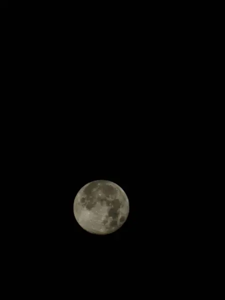 Alba Italia Noviembre 2023 Hermosa Luna Llena Saliendo Durante Noche —  Fotos de Stock