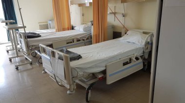 Hastane yatak koridoru hasta odası patoloji kliniği