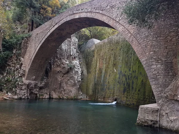 Ponte Arqueada Palaiokarya Trikala Perfeição Grécia Outono Cores Cachoeiras — Fotografia de Stock