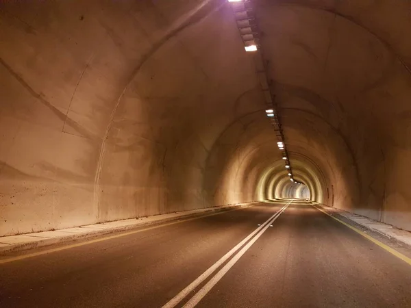 Túnel Carretera Coche Luces Carretera Tráfico Fondo — Foto de Stock