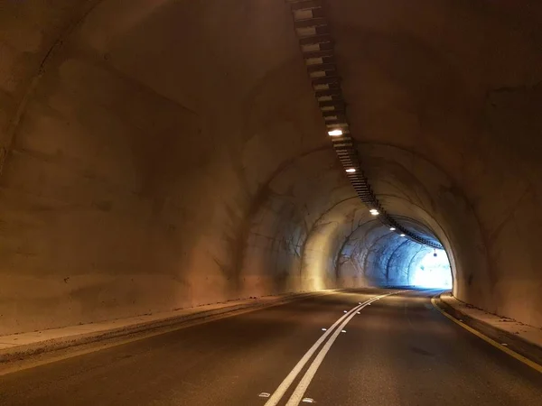 Tunnel Väg Gata Bil Lampor Motorväg Trafik För Bakgrund — Stockfoto