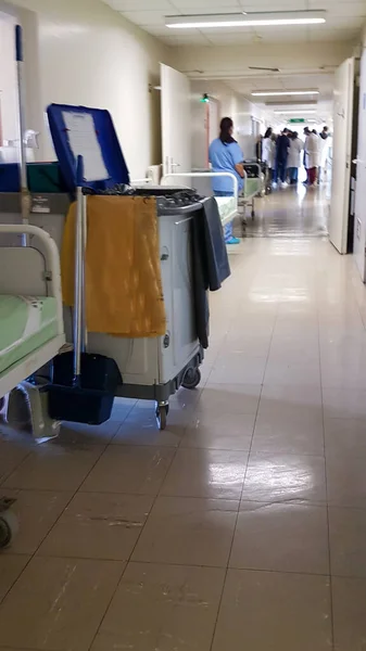 Doktorandin Krankenhausflur Krankenschwester Nasses Bodenschild — Stockfoto