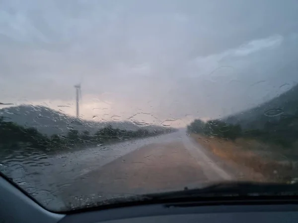 Regen Straße Abend Sturm Schlechtes Wetter Reisen Tornado Windgeneratoren — Stockfoto