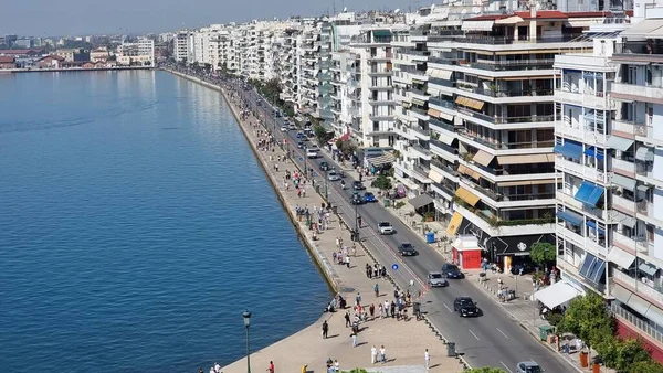Selanik beyaz kule manzaralı termaikkos körfez caddeleri Avrupa trafiği