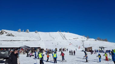Anilio Kayak Merkezi, metsovo mükemmelliğindeki buzu kaldırdı