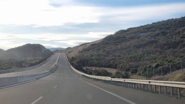 Karayolu Yunanistan 'dan Trikala Amia şehir otoyoluna 