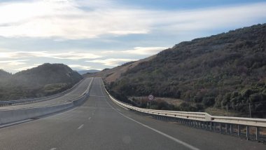 Karayolu Yunanistan 'dan Trikala Amia şehir otoyoluna 