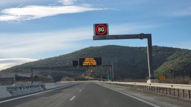 Karayolu Yunanistan 'dan Trikala Amia şehir otoyoluna 
