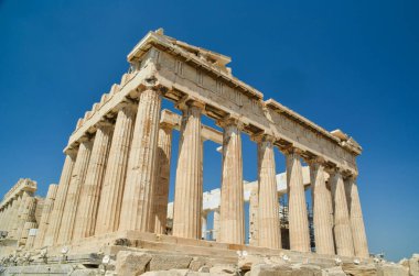 Greece Parthenon yaz güneşli bir günde gökyüzü antik anıtı süsledi