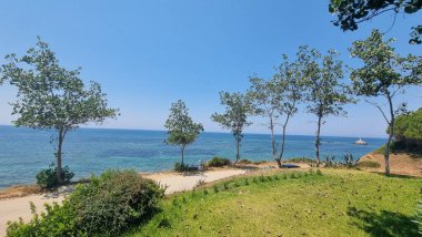 Yunanistan 'da yaz tatili öncesi Mytikas Plajı