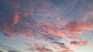 bulutlar pembe turuncu atmoshpere hava gündoğumu arka planı