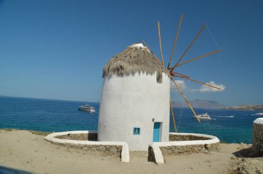 Mykonos Adası 'ndaki yel değirmenleri 
