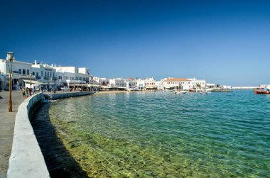 Yunan Çağı deniz adalarındaki mykonos veya mikonos adaları