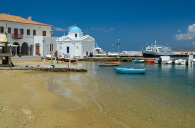 Yunan Çağı deniz adalarındaki mykonos veya mikonos adaları