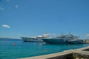 Yunan Çağı deniz adalarındaki mykonos veya mikonos adaları