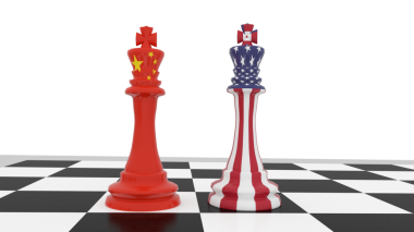 ABD Çin 'e karşı Tarrifs Strateji Kralı bayraklı piyonlar - 3D canlandırma