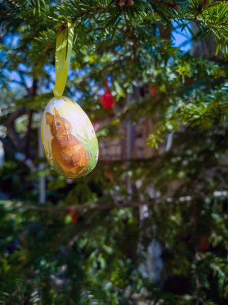 Ovos Páscoa Nas Árvores Decoração Nacional Búlgara Tradicional Para Páscoa — Fotografia de Stock