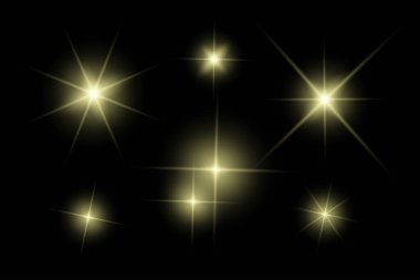 Parıldayan ışıklar, yanıp sönen ışıklar, ışık efektleri, güneş ışığı parıltısı, parıldayan ışınlar, siyah arkaplanda parıldayan yıldız sikonu..