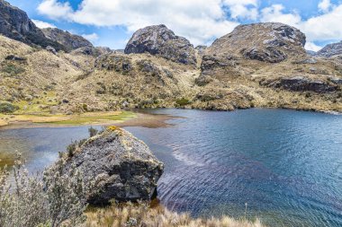 El Cajas Ulusal Parkı, Toreadora Gölü. Dağ manzarası. Ekvador