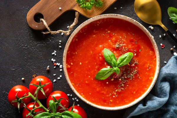 Tomato Soup Ingredients Dark Background Traditional Vegetable Soup Top View — Stockfoto