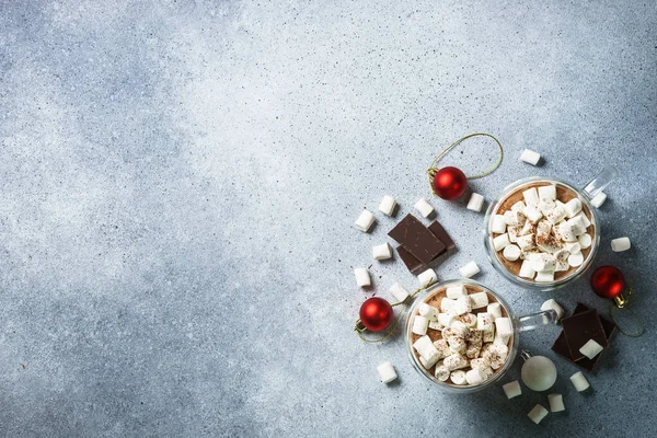 Vintervarm Dryck Jul Varm Choklad Med Marshmallow Och Julpynt Ovanifrån — Stockfoto