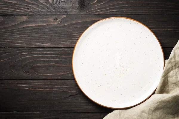 White Craft Plate Dark Wooden Table Top View Image Copy — Stock Photo, Image