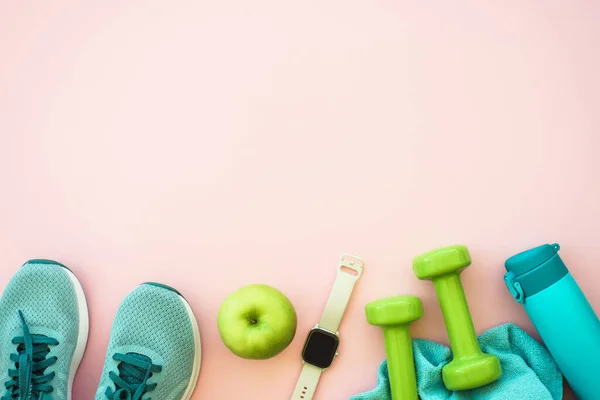 Fitness Background Pink Sneakers Dumbbells Towel Bottle Water Flat Lay — Stock Photo, Image