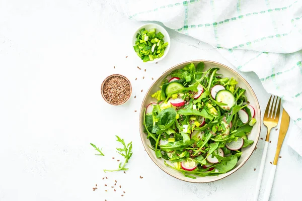 Green Salad Spinach Arugula Radish Olive Oil Top View White — Stock Photo, Image