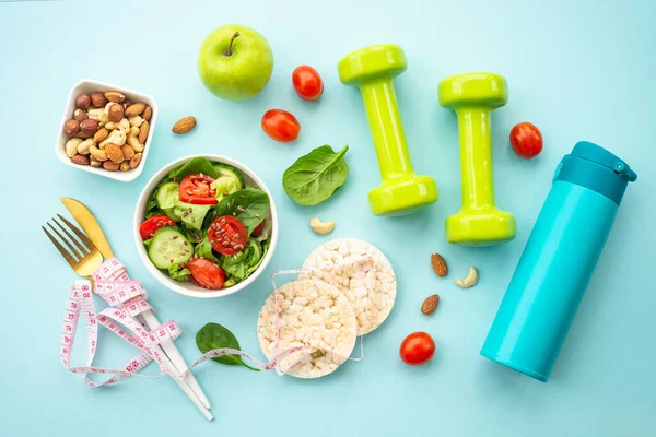Dieetvoeding Gezonde Levensstijl Fitness Achtergrond Veganistische Salade Knäckebröd Fruit Dumbells — Stockfoto