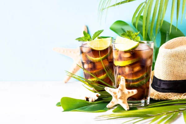 Summer Drink Cuba Libre Iced Tea Palm Leaves Sea Shells — Stock Photo, Image